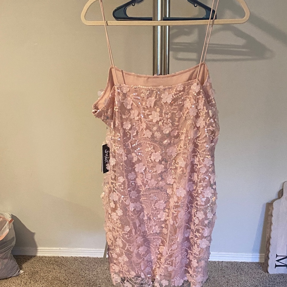 Pink Sequin Floral Dress - Picture 5 of 8